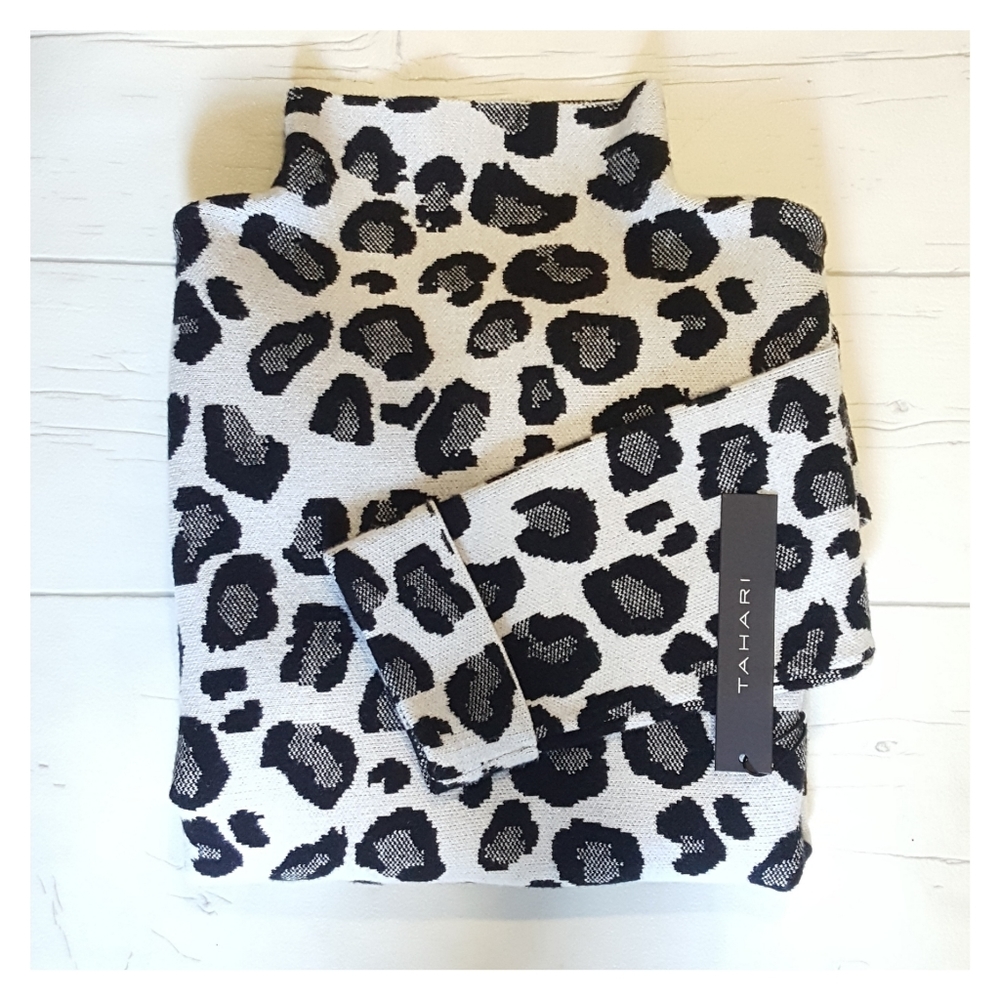 Tahari Leopard Print Sweater || NWT
